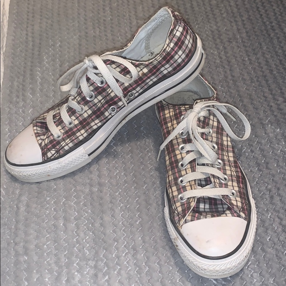 Women’s Plaid Converse Size 8